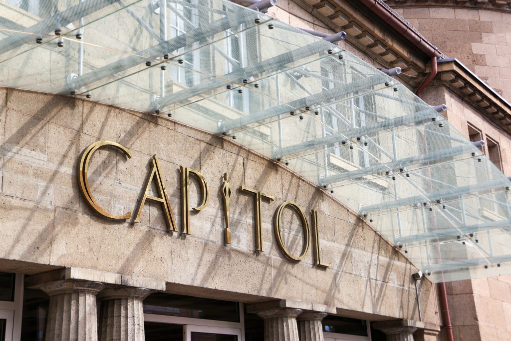 Im Capitol Offenbach fand am 24. August die zweite gemeinsame Armutskonferenz von Offenbach und Frankfurt unter dem Titel „Jung. Arm. Übersehen!?“ statt.